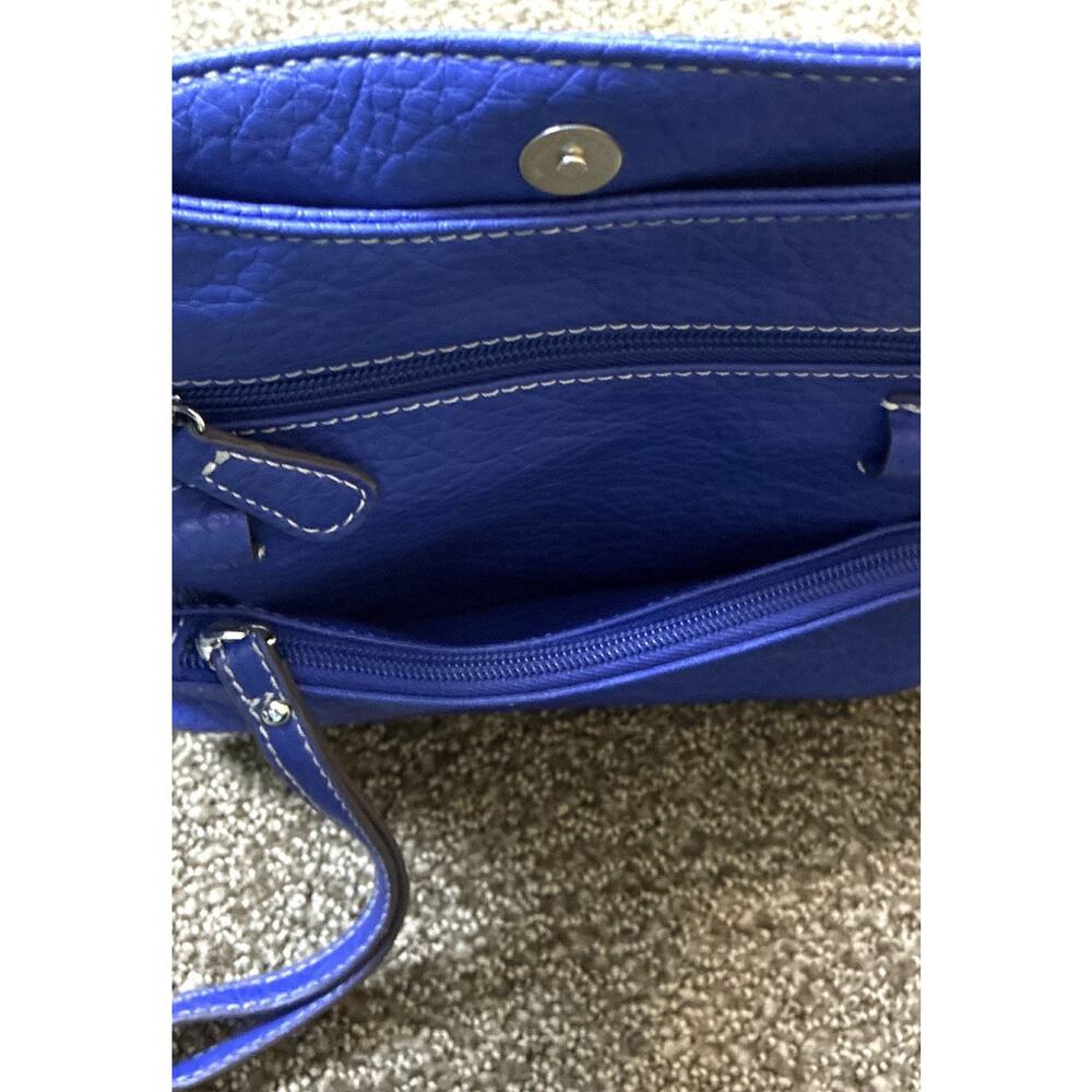 Vtg Nine W. Royal Blue Pebble Leather Folding Wristlet Zip Pkts - Picture 3 of 9